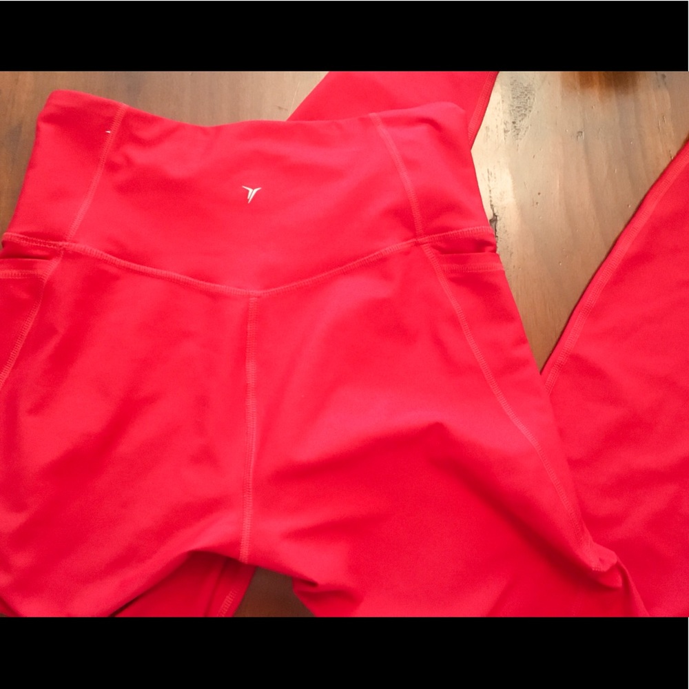 EUC Old Navy Elevate leggings